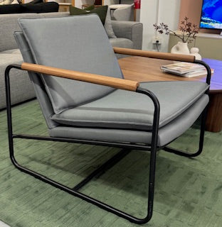 Gus Armchair - Outlet